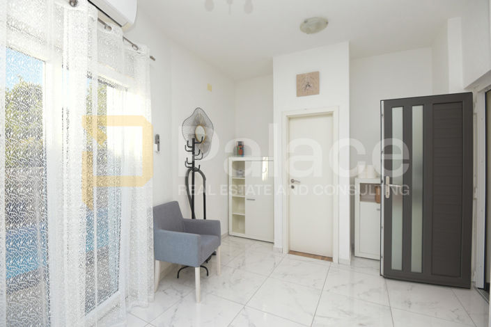 Image No.22-4 Bed House for sale