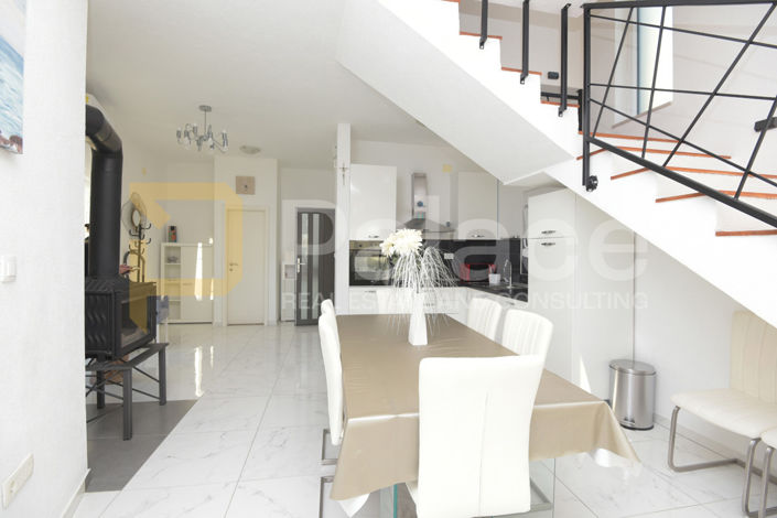 Image No.28-4 Bed House for sale