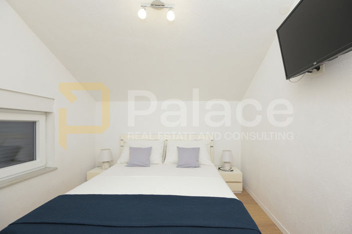 Image No.9-4 Bed House for sale