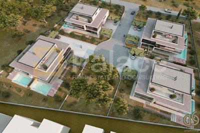 luksuzan-stan-s-privatnim-bazenom-i-velikim-vrtom-u-blizini_2