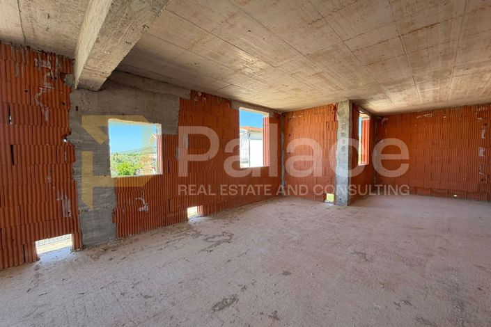 Image No.4-4 Bed Apartment for sale