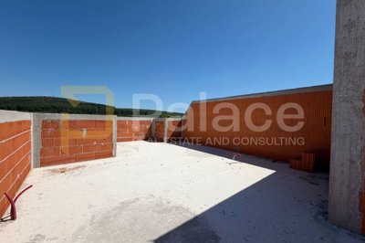 turanj-penthouse-s-pogledom-na-more-240-m2_6