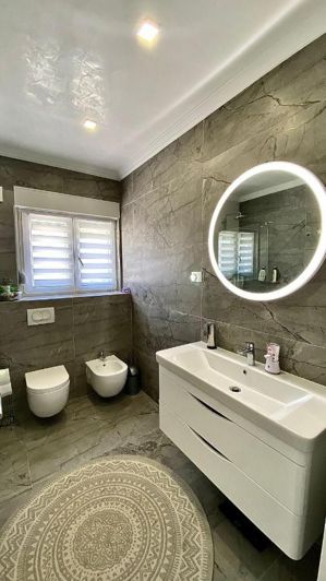 Image No.5-3 Bed Villa for sale