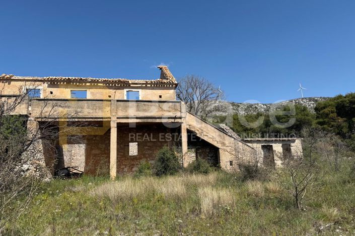 Image No.3-3 Bed House for sale
