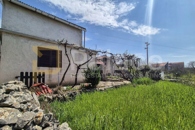 kuca-za-renovaciju-siroke-primosten-80-m2_3