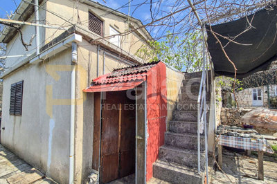 kuca-za-renovaciju-siroke-primosten-80-m2_7