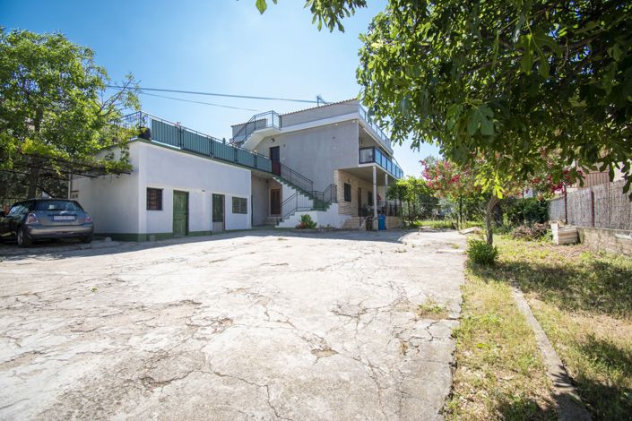 Image No.2-Maison de 7 chambres à vendre à Zadar
