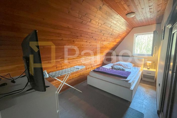 Image No.12-3 Bed House for sale