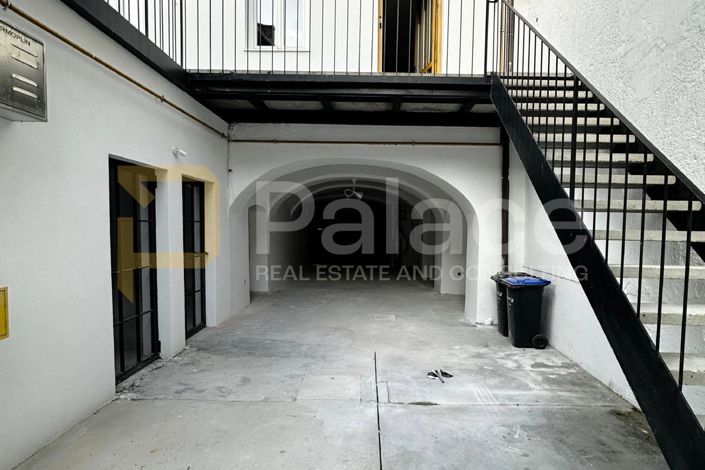 Image No.11-2 Bed Townhouse for sale