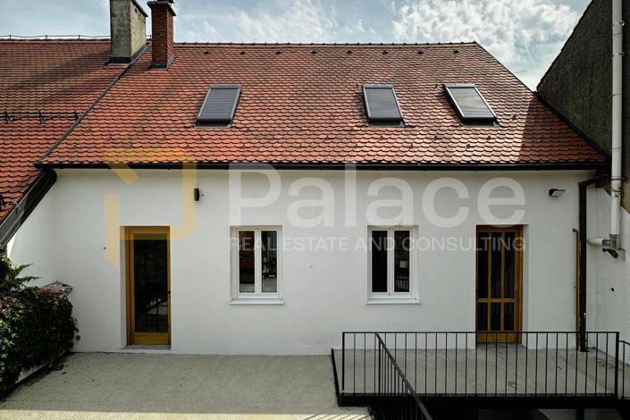 Image No.15-2 Bed Townhouse for sale