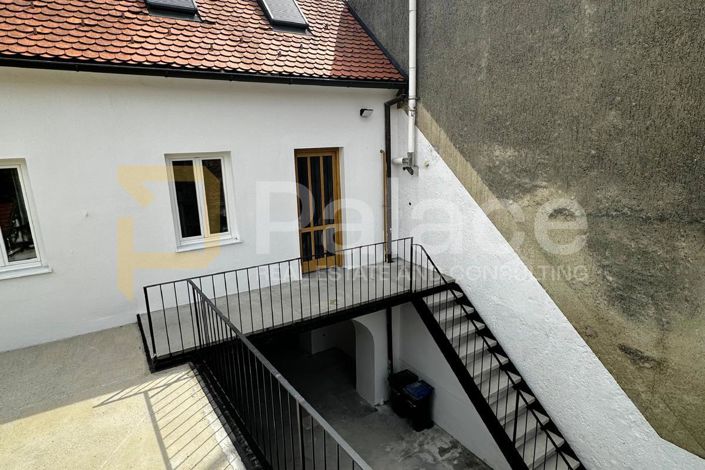 Image No.16-2 Bed Townhouse for sale