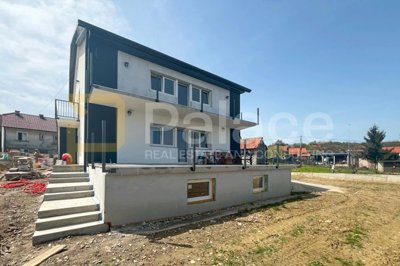 novouredjen-trosoban-stan-9744-m2-novi-marof-grana_15