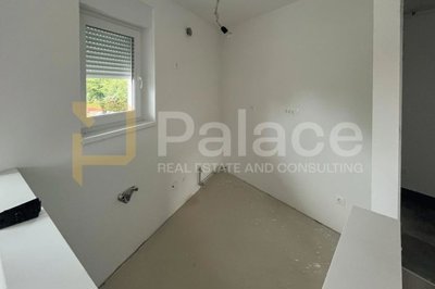 novogradnja-varazdin-3-soban-stan-8380-m2-centar_4