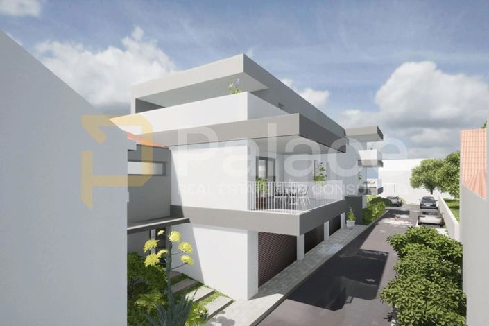 Image No.4-4 Bed Apartment for sale