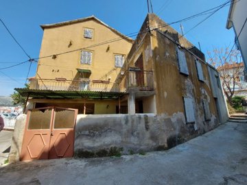 prava-prilika-za-investiciju-kuca-prvi-red-do-mora-trogir_7