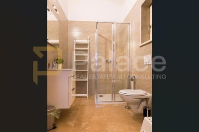 luksuzna-vila-u-rebicima-s-bazenom-jacuzziem-i-pogledom-na_11