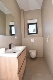 luksuzan-dvoetazni-stan-u-dvojnom-objektu-s-bazenom-240m2_12