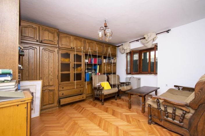 Image No.4-Maison de 5 chambres à vendre à Vodice