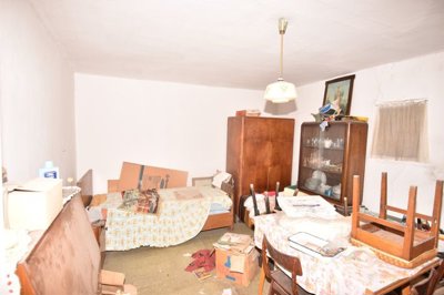 visestoljetna-kamena-kuca-za-renovaciju-s-dvoristem-sibenik_8