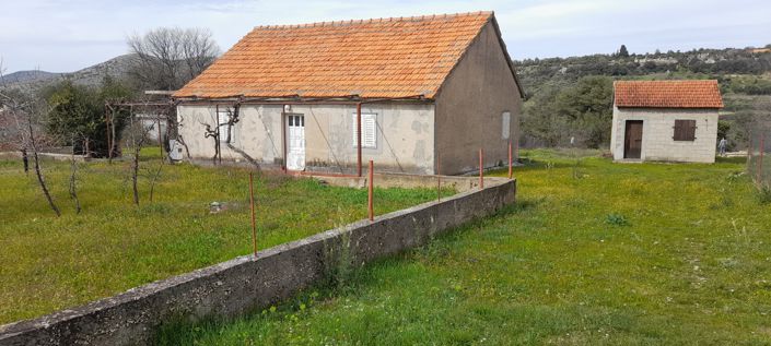 Image No.8-2 Bed House for sale