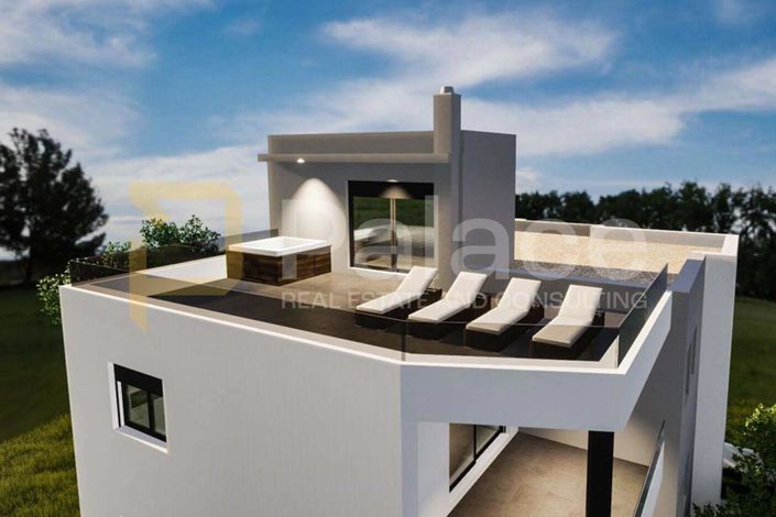 Image No.9-3 Bed Apartment for sale