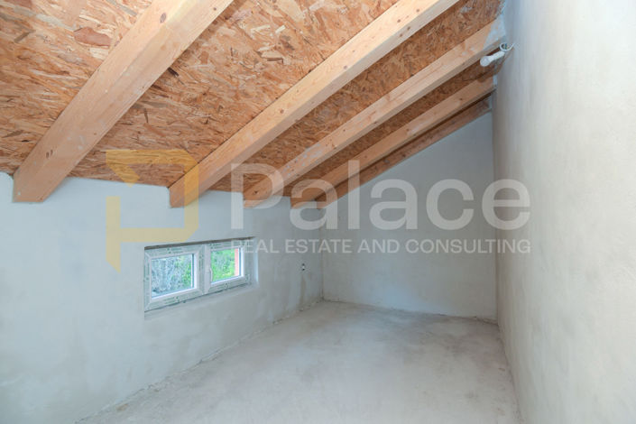 Image No.2-2 Bed House for sale