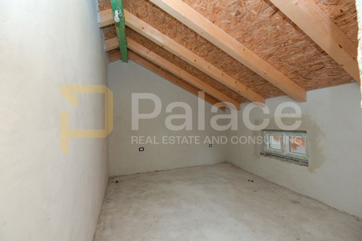 Image No.3-2 Bed House for sale