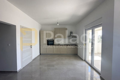 kuca-s-2-stana-i-studio-apartmanom-odlicna-prilika-sisan_2
