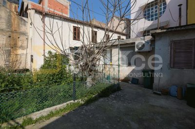 sibenik-centar-dvije-kuce-s-pomocnim-objektom-velikog_15