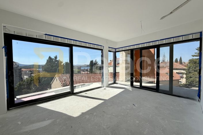 Image No.22-3 Bed Apartment for sale