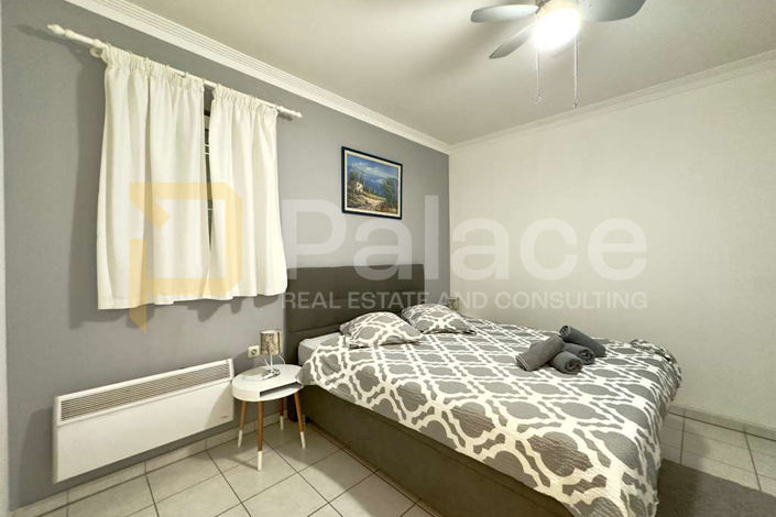 Image No.16-10 Bed House for sale