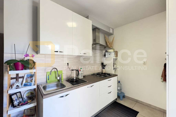 Image No.19-10 Bed House for sale