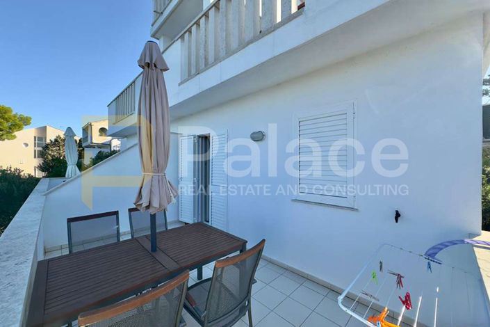 Image No.20-10 Bed House for sale