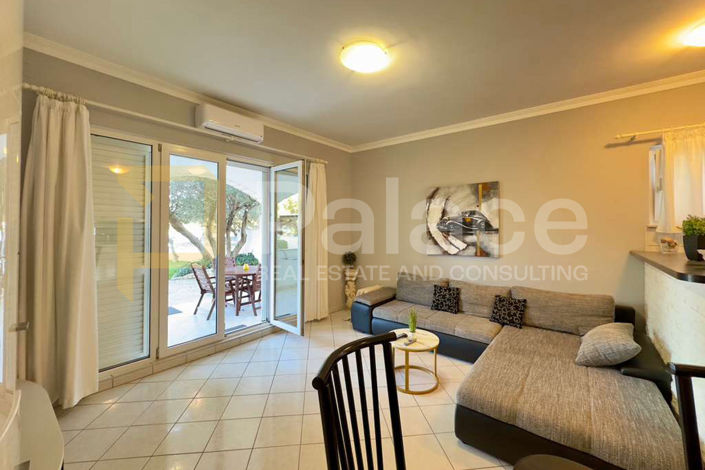 Image No.27-10 Bed House for sale