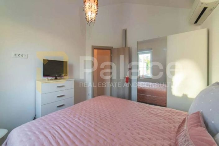 Image No.8-3 Bed House for sale