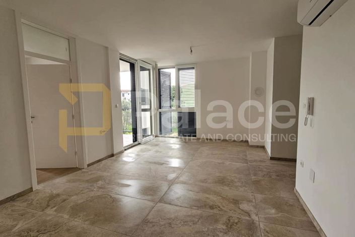 Image No.2-Appartement de 2 chambres à vendre à Rogoznica