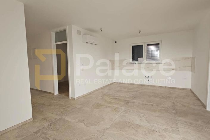 Image No.3-Appartement de 2 chambres à vendre à Rogoznica
