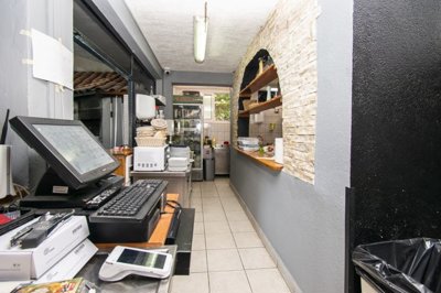prilika-u-murteru-restoran-na-plazi-s-uhodanim-poslovanjem_9