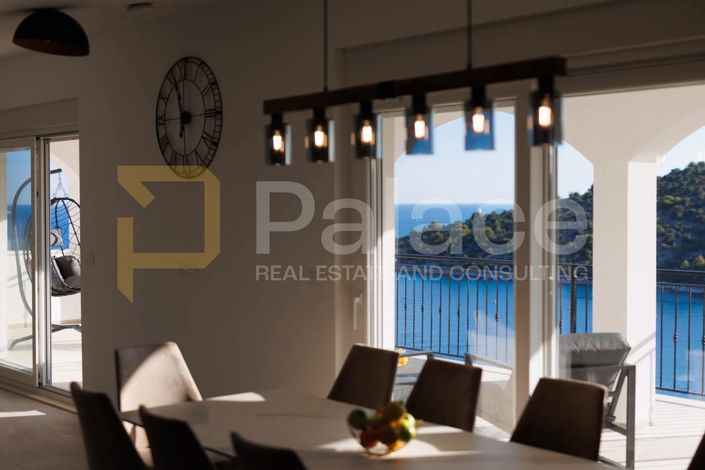 Image No.12-7 Bed Villa for sale
