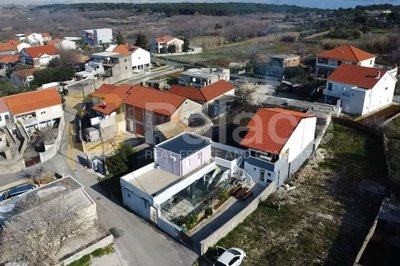 1 - Vrsi, Maison