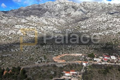 prilika-gradjevinsko-zemljiste-100-m-od-mora-s-panoramskim_1