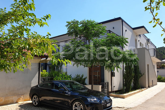 Image No.25-11 Bed House for sale