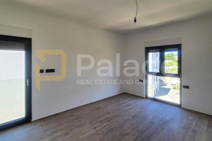 Image No.9-3 Bed Apartment for sale