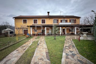 1 - Grožnjan, Maison