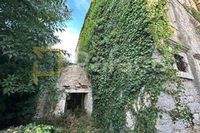 1 - Šibenik-Knin, Maison