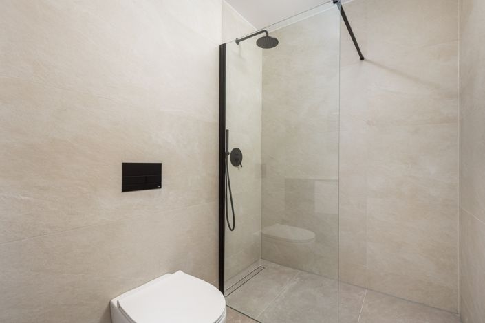 Image No.12-3 Bed Apartment for sale