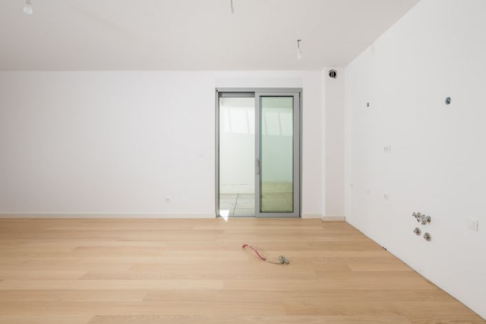 Image No.8-3 Bed Apartment for sale