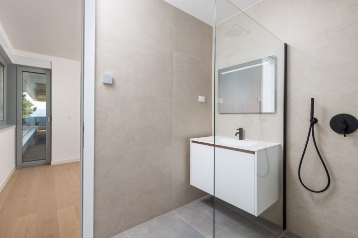 Image No.13-3 Bed Apartment for sale