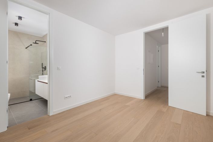 Image No.2-3 Bed Apartment for sale