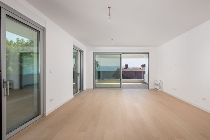 Image No.9-3 Bed Apartment for sale